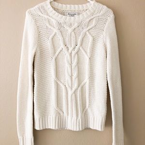 Abercrombie & Fitch Knit sweater